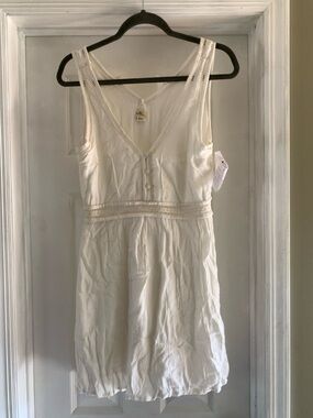 O'Neill Women's Cream Sleeveless Eyelet Trim Sundress